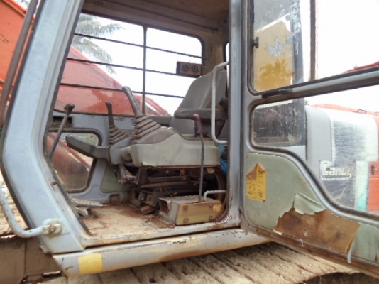 ขายรถแมคโครฮิตาซฺิEX200-2 ขายรถแมคโครฮิตาซฺิEX200-2