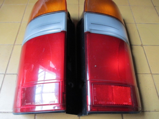 ไฟท้ายรถตู้ไฮเอช