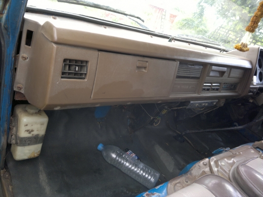 ขายรถ NISSAN แค็ปสตาร์ เครื่อง ED33 100 cc