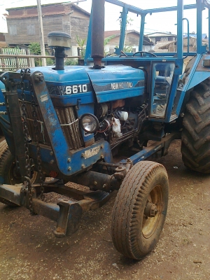 ขายรถไถ่ ฟอร์ด 6610