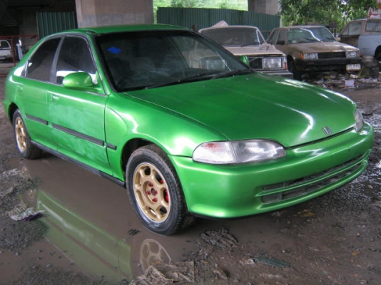 ฮอนด้า ซีวิค4ประตูปี96เครื่องหัวฉีด เกียร์ออโตขับดี สภาพยังดี 59000