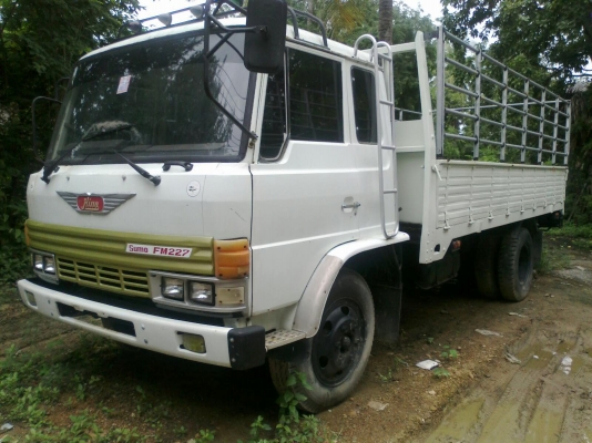 หกล้อ HINO FD154 กระบะยาว 5.4 เมตร เครื่องใหม่สภาพดี 158 แรง EH500 ราคา 410,000 หกล้อ HINO FD154 กระบะยาว 5.4 เมตร เครื่องใหม่สภาพดี 158 แรง EH500 ราคา 410,000