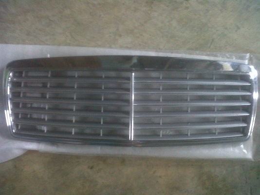 ขายตะแกงหน้า โครเมี่ยม เบนซ์ ไม่ทราบซีรี่ย์