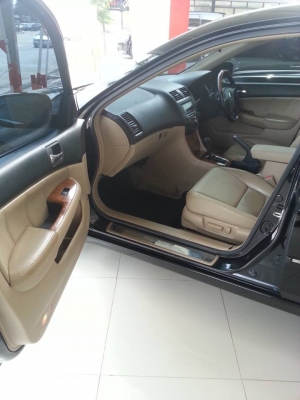 ดาวน้อยผ่อนนานHonda Accord2003Auto2.4รับประกันรถสภาพดียินดีให้ตรวจสอบก่อนซื้อขายถูก ดาวน้อยผ่อนนานHonda Accord2003Auto2.4รับประกันรถสภาพดียินดีให้ตรวจสอบก่อนซื้อขายถูก