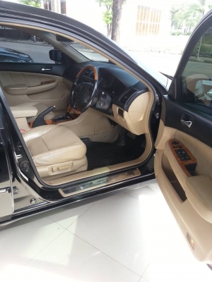 ดาวน้อยผ่อนนานHonda Accord2003Auto2.4รับประกันรถสภาพดียินดีให้ตรวจสอบก่อนซื้อขายถูก ดาวน้อยผ่อนนานHonda Accord2003Auto2.4รับประกันรถสภาพดียินดีให้ตรวจสอบก่อนซื้อขายถูก