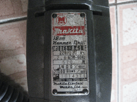 ขายด่วนสว่าน เจาะกระแทก Makita Model 8416 570W 1400/min Made in japanแท้100\%