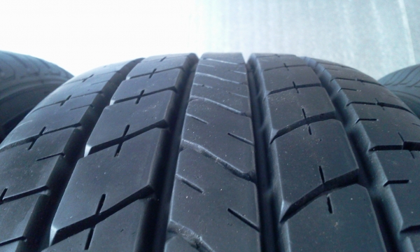 ขายยาง185 60 15 ปี12 Potenza Re080  1ชุด t 085 1694 239