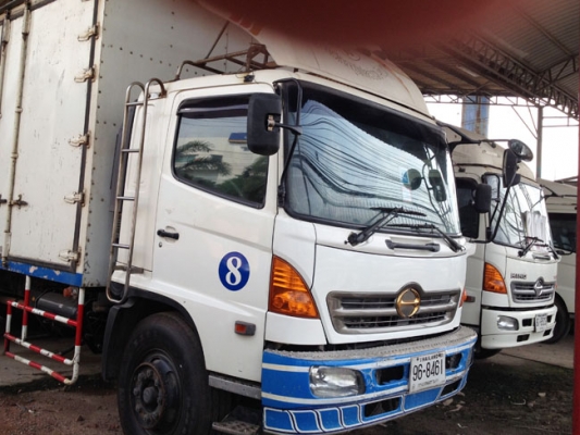ขาย 10 ล้อ Hino Mega FL1J ปี 48 พร้อมตู้ 10 บาน 7.50 เมตร