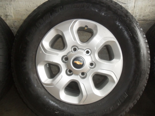 ล้อ 16นิ้ว 6รู เชฟ พร้อมยาง245/70R16ปี09 สวยๆ 4 ล้อ ลดราคาเหลือ 6900 บาท