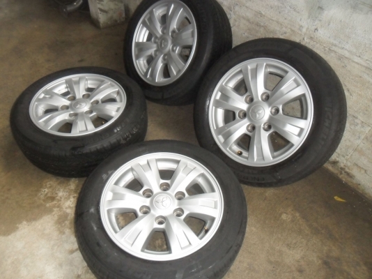 ล้อแม็ก 16นิ้ว 6รูไทรตั้นพลัส พร้อมยาง205/55R16ปี5009 สวยๆ 4 ล้อ ลดราคาเหลือ 6900 บาท ล้อแม็ก 16นิ้ว 6รูไทรตั้นพลัส พร้อมยาง205/55R16ปี5009 สวยๆ 4 ล้อ ลดราคาเหลือ 6900 บาท