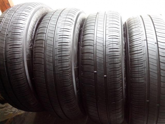 ขายล้อแม๊กพร้อมยาง honda brio 2013 ป้ายแดง