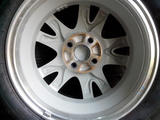 ขายล้อแม๊กพร้อมยาง honda brio 2013 ป้ายแดง