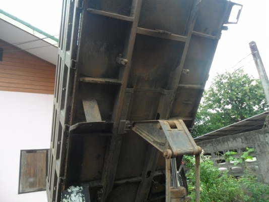 ขายรถอีแต๋นบรรทุกเพื่อการเกษตร 2เพลาดั้ม เครื่องมิตซู เทอร์โบอินเตอร์ พาวเวอร์ บรรทุก4-5ตันสบายครับ