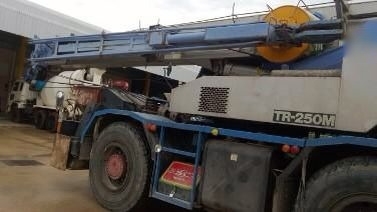 รถเครน 4 ล้อ TADANO  TR250M - 5   สนใจติดต่อ 081 - 6079515