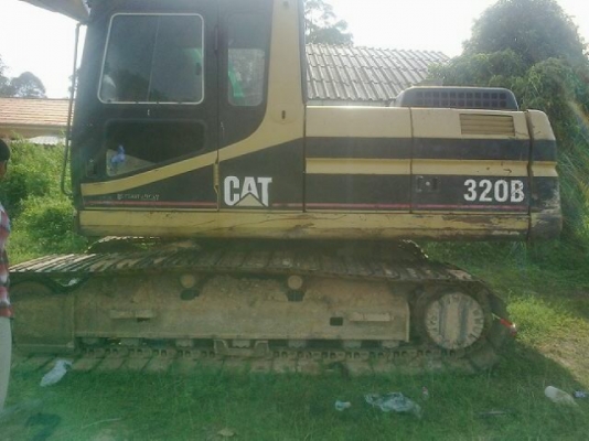 CAT 320B JAPAN เล่มพร้อม รถใช้งานอยู่ สภาพเดิมๆสวย...