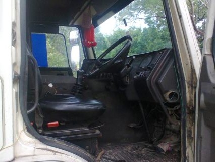 VOLVO FL10 INTERCOOLER 320 hp แบบ 2 เพลา รถสวย มีทะเบียนครบ ตัดราคาเหลือ 780,000 บาทถ้วน.