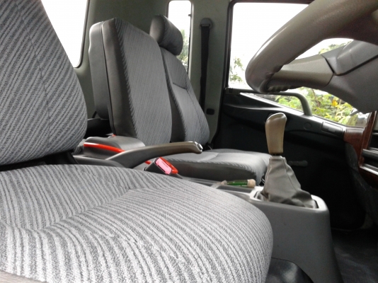 ขายด่วนรถบรรทุก6ล้อ. มิซูบิชิ ฟูโซ่ 240turbo คอมมาลเรล รถห้าง เข้าศูนย์ตลอด มีลิฟท้าย พร้อมทำงานครับ