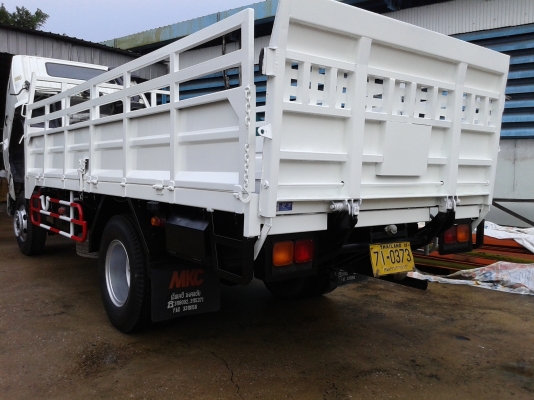 ขายด่วนรถบรรทุก6ล้อ. มิซูบิชิ ฟูโซ่ 240turbo คอมมาลเรล รถห้าง เข้าศูนย์ตลอด มีลิฟท้าย พร้อมทำงานครับ