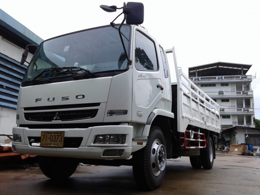 ขายด่วนรถบรรทุก6ล้อ. มิซูบิชิ ฟูโซ่ 240turbo คอมมาลเรล รถห้าง เข้าศูนย์ตลอด มีลิฟท้าย พร้อมทำงานครับ