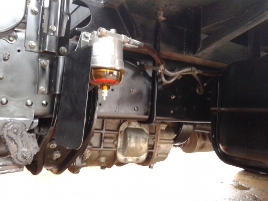 ขายด่วนรถบรรทุก6ล้อ. มิซูบิชิ ฟูโซ่ 240turbo คอมมาลเรล รถห้าง เข้าศูนย์ตลอด มีลิฟท้าย พร้อมทำงานครับ