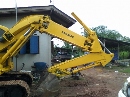 KOMATSU PC128