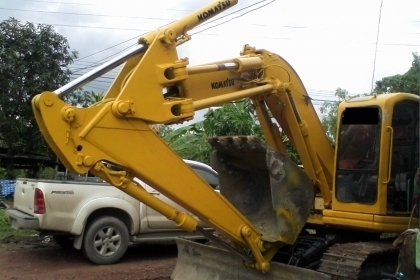 KOMATSU PC128