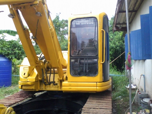 KOMATSU PC128