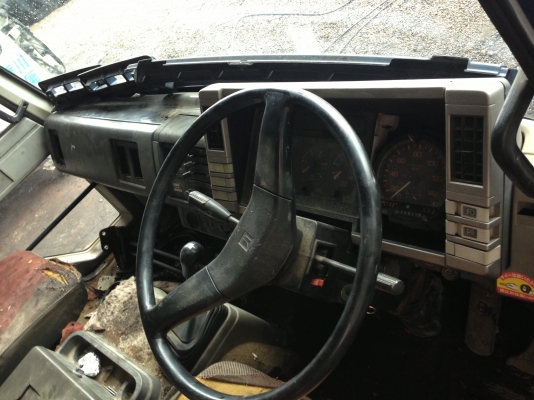 หัวเก๋ง isuzu Rocky