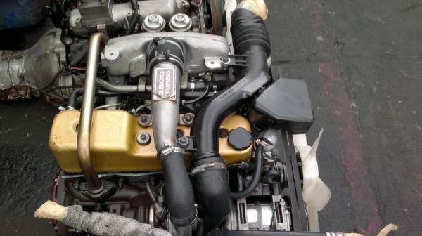 ขายเครื่อง Isuzu ฝาทอง 2800 เทอร์โบ สวยๆ