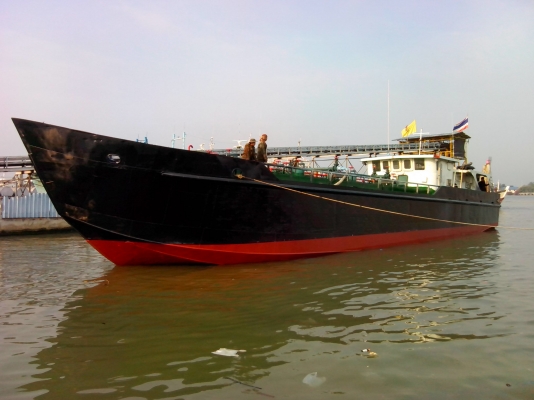ขาย เรือบรรทุกน้ำมัน 350000 ลิตร