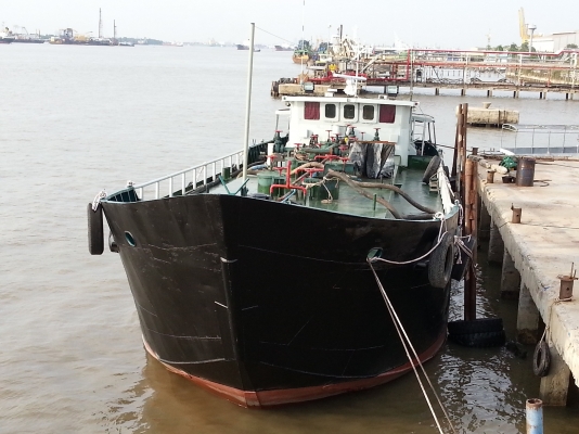 ขาย เรือบรรทุกน้ำมัน 350000 ลิตร