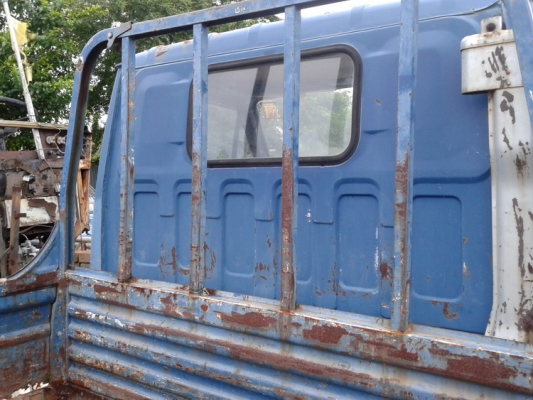 ขาย NKR 4 ล้อ รถห้าง ป้ายใหญ่ คันที่ 1 ขาย NKR 4 ล้อ รถห้าง ป้ายใหญ่ คันที่ 1