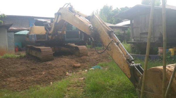 ขายแบ็คโฮPC120-3สภาพดีโทร0811838154 0843923995 ขายแบ็คโฮPC120-3สภาพดีโทร0811838154 0843923995