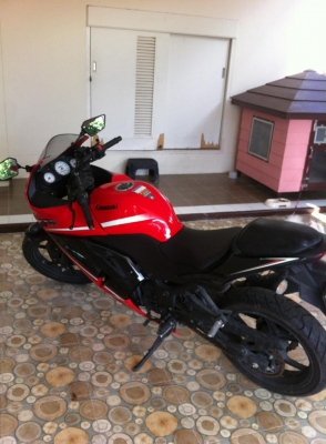 ขาย kawazaki ninja 250cc 2012 ทะเบียนแท้ ส่งได้ทั่วไทย
