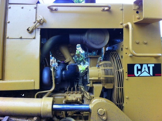 ขายรถแทรกเตอร์ CAT D4H เกียร์ตัด สภาพสวย พร้อมใช้งาน สนใจติดต่อ 081-8720725