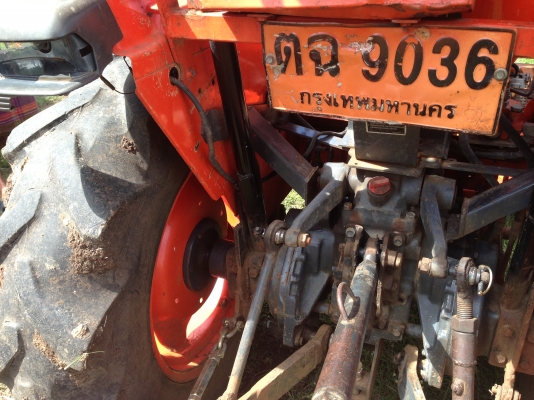 ขายด่วนรถไถคูโบต้าL3408 มีภาพวีโอ พร้อมอุปกรณ์ 4 รายการ ใบมีดดันดินหน้าและ ผานหลังมี 3 ชุด ทะเบียนปี