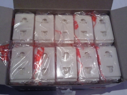 ขายเหมา เต้ารับ สวิตซ์ หน้ากาก ของใหม่ยี่ห้อ ABB