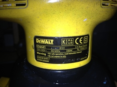 ขายเครื่องขัดกระดาษทราย Dewalt D26441 Germany