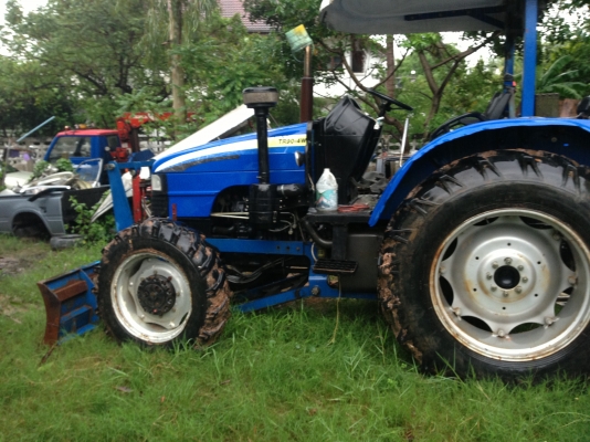 ขายรถไถนาทะเลทอง TR90 4WD อุปกรณ์ ผานดันดินหน้า ผานหลัง รถสวย เครื่องยนต์ดีเซล 90 แรงม้า ไดเร็คอินเจ