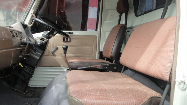 HINO KM779 เครื่อง117แรง ดาวน์75000ผ่อน14700/36เดือน