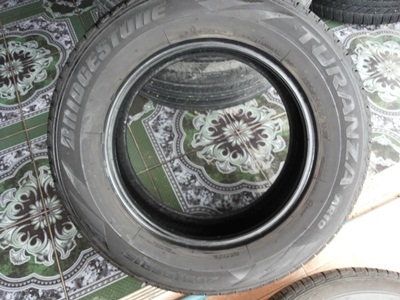 ขายยาง205/65/15 ปี 2312 BRIDGESTONE TURANZA AR10    1 ชุด