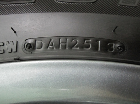 ขายล้อแม็ก Isuzu ALL NEW X-SERIES ขอบ 17 สีรมดำพร้อมยางป้ายแดง ปี 13