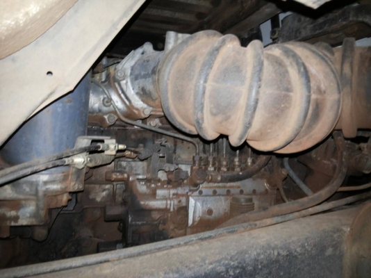 ***ขายแล้วครับขอบคุณ Truck2hand**"สีใหม่ สวยสด พร้อมปรับราคา"ขาย 10ล้อ "ไอ้หลงสายฟ้า" 2 เพลาดั๊ม MITSUBISHI FM527M-A2xxxx เครื่องเดิม เกียร์เดิม เบรคเล็ก สาแหรกตรง เครื่อง6D16 195HP แห้งดี ไม่เยิ้ม แรงดี ติดง่าย เกียร์10สปีด เข้าง่ายไม