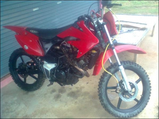 ขายHONDA sonic แต่งวิบากพร้อมใช้ เครื่องฟิตใหม่หมด ยางใหม่2เส้นนอกใน ราคา 15000 สนใจคุยกันได้ครับ