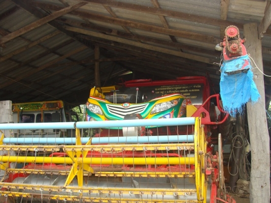 ขายรถเกี่ยวข้าว เกษตรพัฒนา ช้าง ปี 2550 ขายรถเกี่ยวข้าว เกษตรพัฒนา ช้าง ปี 2550