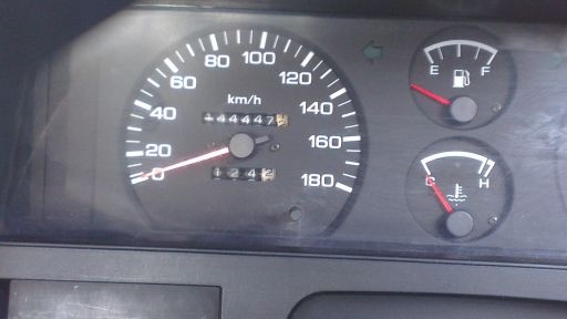 เอาไปเลยครับ **ขายด่วน Big M Z16 ปี 94 ติด LPG แล้วครับ เครื่องเบนซิลเดิมๆ มาจากโรงงานครับ เครื่องดี แอร์เย็นเจี๊ยบ