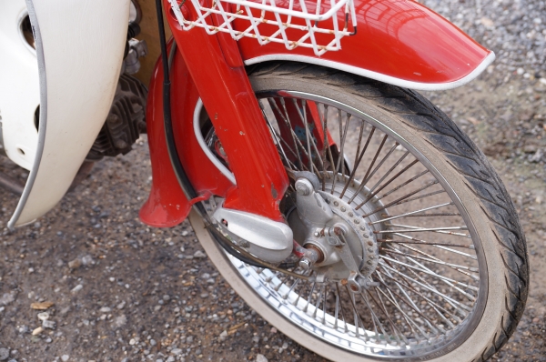 ขาย HONDA C โครงเป็น CM 90 แฮนตรง ยางขอบขาว เครื่องเดิม สภาพพร้อมใช้