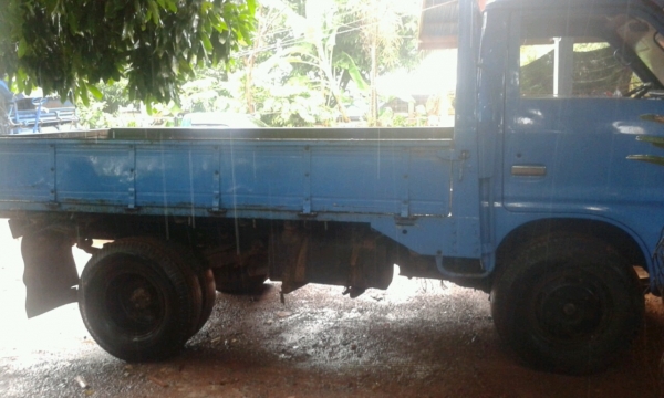 ห้างแท้ มือเดียวขายด่วน 6 ล้อ อีสุเอล75 เกียร์สาย พื้นกะบะเหล็ก สภาพพร้อมใช้ได้เลย