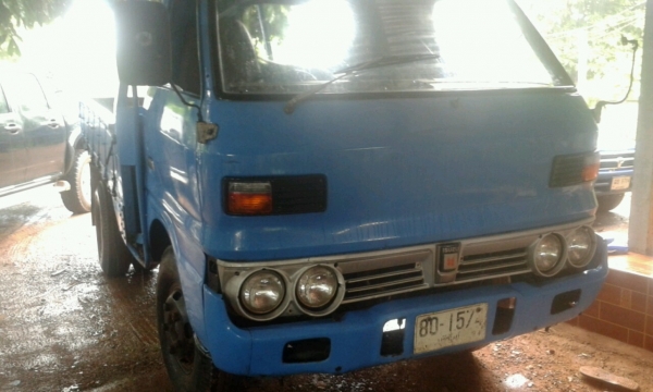 ห้างแท้ มือเดียวขายด่วน 6 ล้อ อีสุเอล75 เกียร์สาย พื้นกะบะเหล็ก สภาพพร้อมใช้ได้เลย