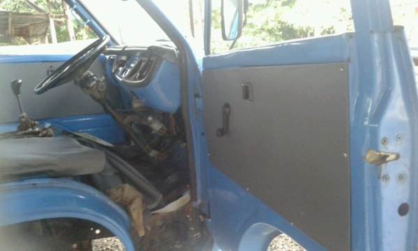 ห้างแท้ มือเดียวขายด่วน 6 ล้อ อีสุเอล75 เกียร์สาย พื้นกะบะเหล็ก สภาพพร้อมใช้ได้เลย